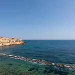 Ortigia Terrazza Su Due Mari By Ortigia Apartm... * סירקוזה