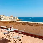 Ortigia Terrazza Su Due Mari By Ortigia Apartm... *