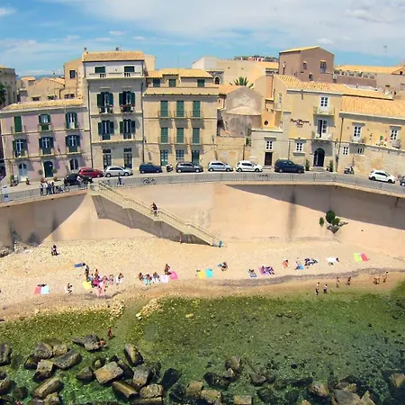 Ortigia Terrazza Su Due Mari By Ortigia Apartm... דירה